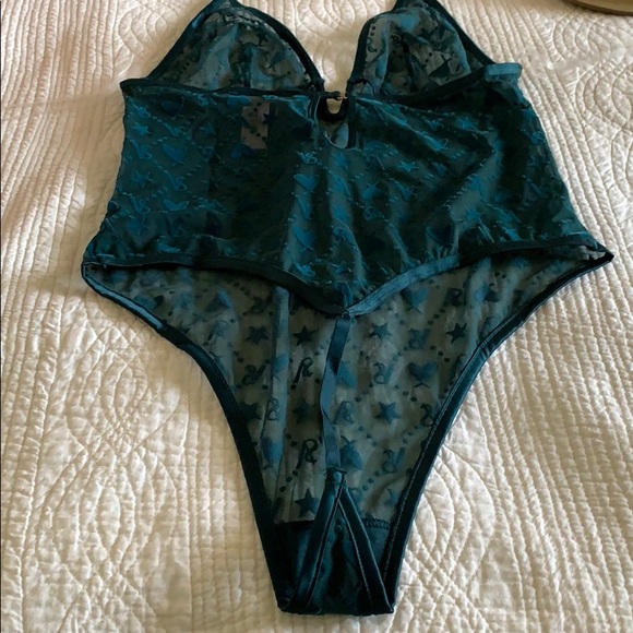 VICTORIA’S SECRET VERY SEXY LOGO V-WIRE TEDDY - Picture 7 of 8